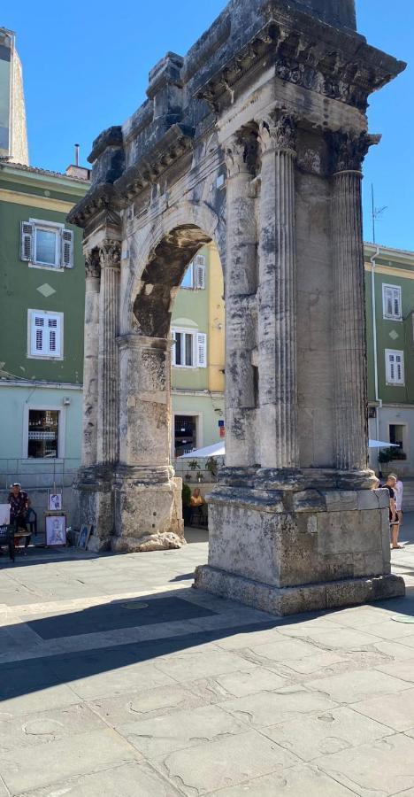 Heart Of Pula Excellent Apartment Екстериор снимка